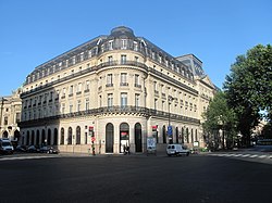gde-nahoditsja-kommercheskij-bank