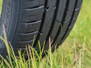 Как выбрать идеальные летние шины 225 45 R17 для своего автомобиля