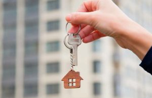 Взять кредит на квартиру или продолжать аренду: как посчитать выгоду на цифрах