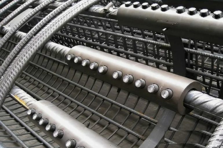 Стыковка стержневой арматуры под давлением: преимущества гидравлических прессов